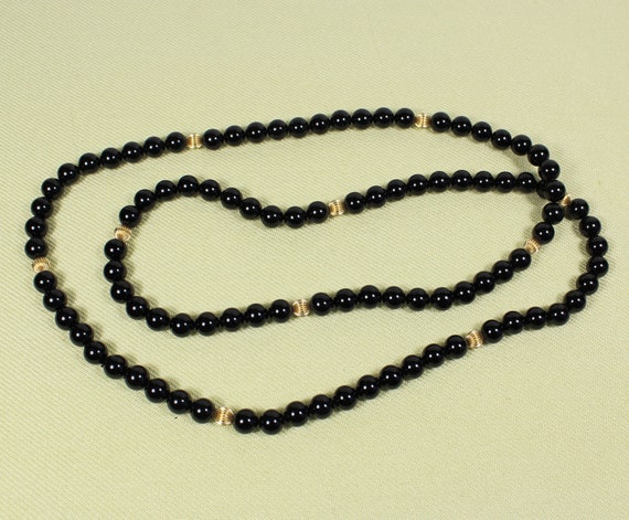 14K Black ONYX necklace, “over-the-head,” hand kn… - image 3
