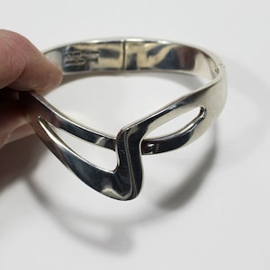Heavy silver BRACELET, 1970s, Mexican, fits smallish wrist, A-1 condition