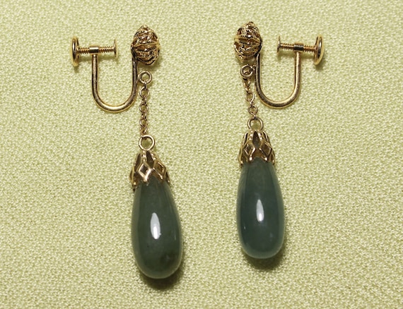14K Antique jade tear-drop shape earrings, Chines… - image 1
