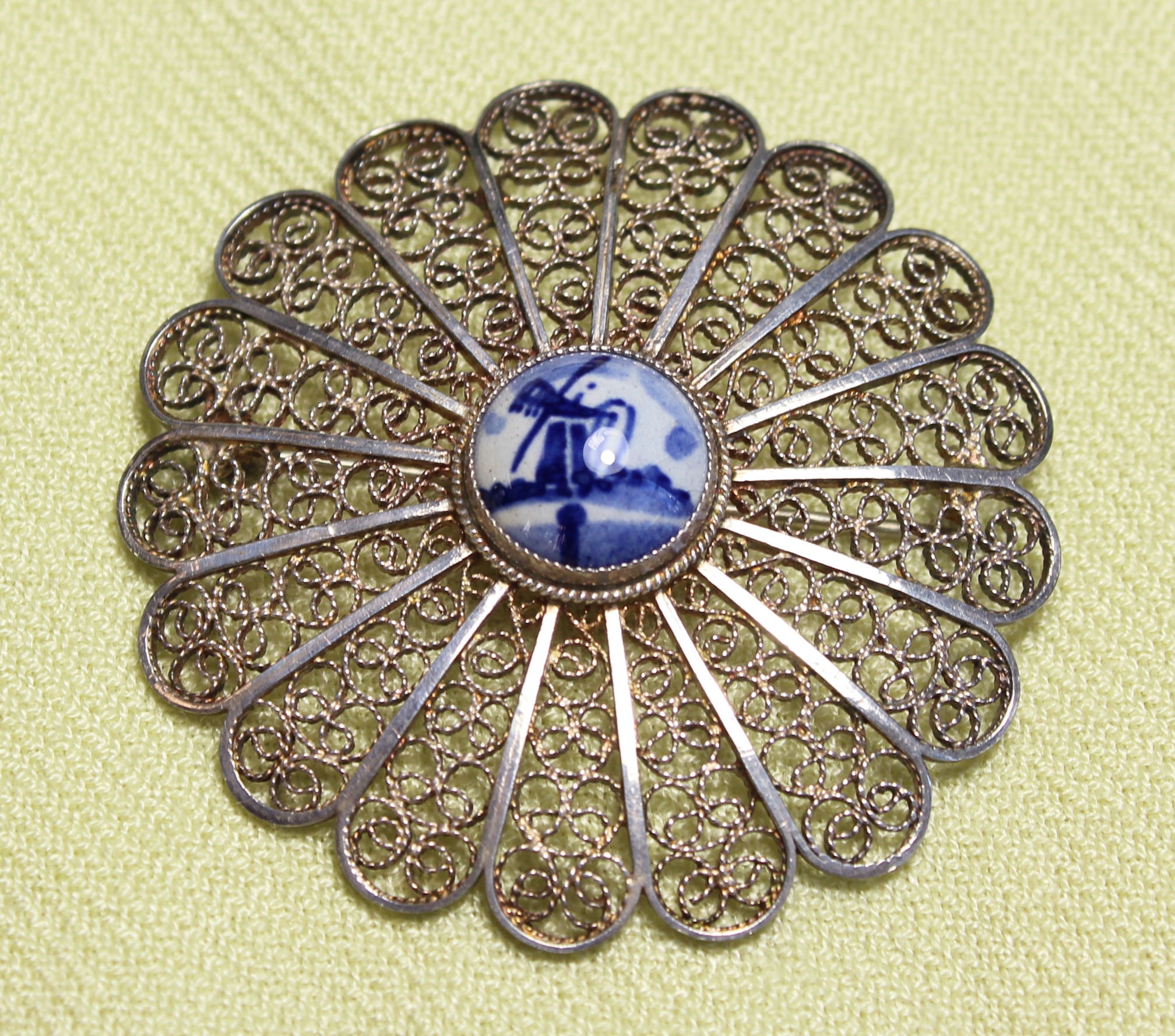 Boucles D'oreilles Anciennes En Argent Sterling - Motif Hollandais Delft (moulin), Occasion