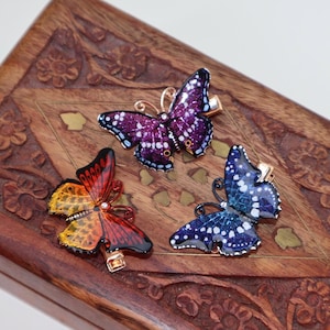 Pinza para el pelo de cocodrilo con mariposa azul Pinzas para el pelo de novia con mariposas realistas Horquillas para el pelo de mariposa Corona dorada Como mariposas de cristal