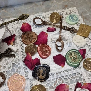 Wax Seal Head/ Wax Seal Collection/ 1&quot; Wax Seal Head & Wooden Handle Set/ Wax Seal Stamp Selection/ Vintage Wax Seal Stamp
