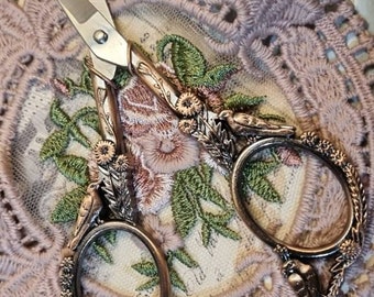 Vintage Scissors / Copper Vintage Style Decorative Scissors / Small Scissors / Decorative Scissors /Copper Scissors /Bird Decorated Scissors