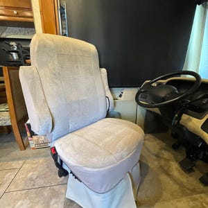 RV Captain Chair Covers W/Armrest Covers - Made In The U.S.A