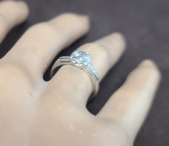 Vintage platinum engagement Ring 1.02CT. Natural … - image 10