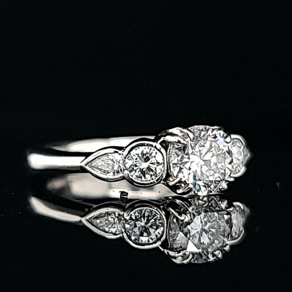 0.82CT Platinum Vintage engagement Ring natural  … - image 5