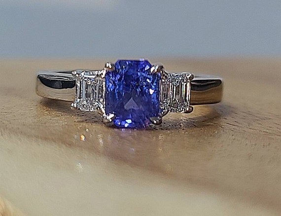 14k white gold three stones engagement Sapphire R… - image 5