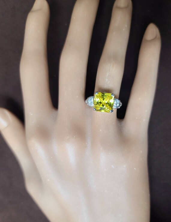 Vintage platinum engagement ring 4.53CT. Yellow s… - image 5