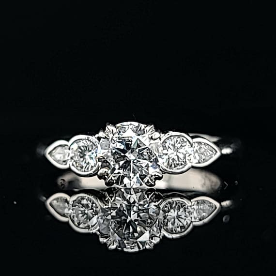 0.82CT Platinum Vintage engagement Ring natural  … - image 1