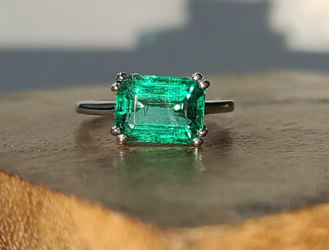 Vintage 14K White Gold Engagement Ring 3.45CT. Natural Green Emerald ...
