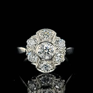 Anillo de compromiso vintage de platino con 1,25 ct de diamantes redondos cultivados en laboratorio