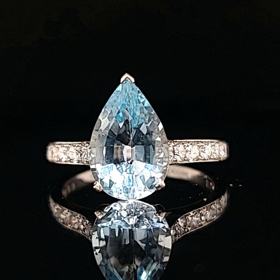 Platinum Engagement Ring 3.24ct Natural Aquamarine