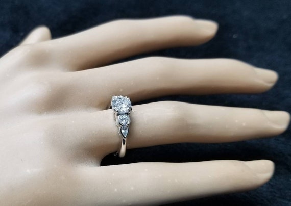 0.82CT Platinum Vintage engagement Ring natural  … - image 3