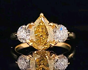 14k yellow gold vintage engagement ring 2.01ct natural  yellow  Diamond pear shape