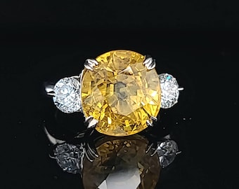 Vintage 14k white  gold Engagement ring 11.10CT. Natural Yellow sapphire cushion shape