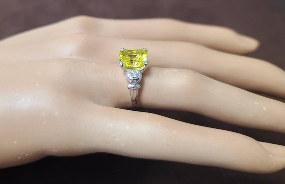 Vintage platinum engagement ring 4.53CT. Yellow s… - image 6