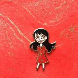 Kuchisake Nina yokai enamel pin