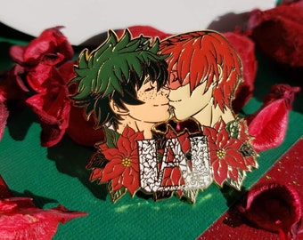 Set Of 2 Poinsettia Coin Purse-Kiss Close and Pin /'Tis The Season NEW!