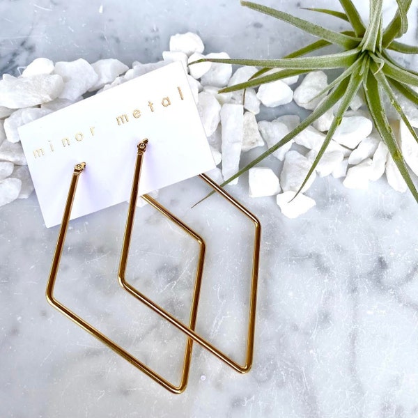 minimal hoop earrings, big hoop earrings, geometric earrings, unique hoop earrings, minimalist earrings, gold earrings, modern earrings