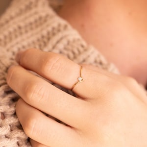 Chevron v ring, Dainty gold ring, Stackable ring, Statement ring, Single stone ring, Delicate ring, V shaped ring, Herringbone ring