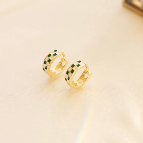 Checkered earrings, Retro earrings, Tiny hoops, Mini hoops, Huggie hoop, Checkered huggies, Small hoop earrings, Trendy jewelry, y2k