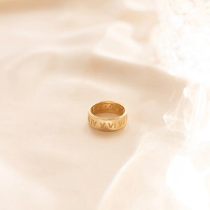 Roman numeral ring, Roman numerals, Roman numeral jewelry, Thick ring, Thick band, Chunky ring, Trendy ring, Trendy style, Everyday ring