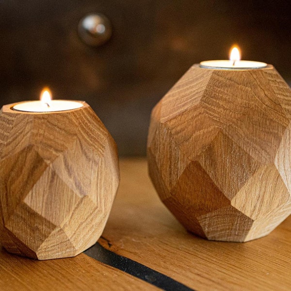 2 Windlichter Holz im Diamantschliff im Set, Eichenholz, massiv, Dekoration, Geschenk Idee, mit Teelichter, Ökologische Tischdeko Holz