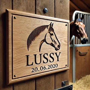 Wooden horse box sign - your horse picture, your name, your date - handmade and personalized in Germany