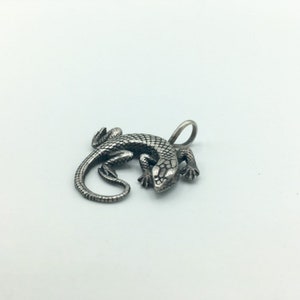 Sterling Silver Lizard Squamate Reptiles Necklace Pendant Tarnished Rustic