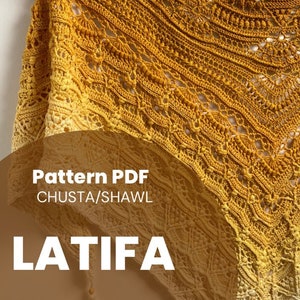 Pode incluir: Um xale de crochê em tons de amarelo e laranja com um padrão rendado. O texto "Pattern PDF Chusta/Shawl LATIFA" está impresso na imagem.