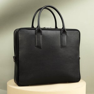 Maletín de piel negro para hombre con funda para carrito