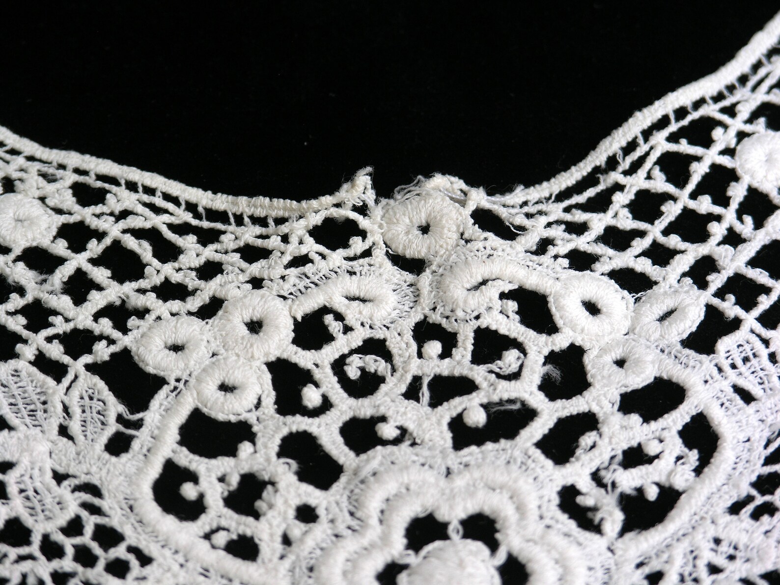 Antique Victorian Needle Lace Collar / Beautiful Italian Etsy
