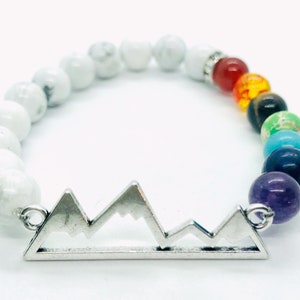 Berg Armband, Weißer Howlith, Chakra Armband, Bedeutungskarte, Heilende Kristalle Schmuck, Angst Unterstützung Armband, Stress Reliefer Unterstützung