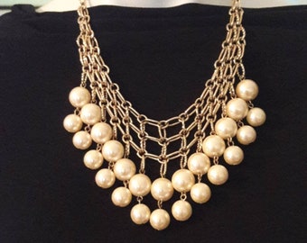 bib style necklace