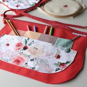 Apron for creators, to have all their tools at hand, model La Fée du Lac