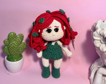Supervillain Woman Crochet Amigurumi, Poison Ivy crochet doll
