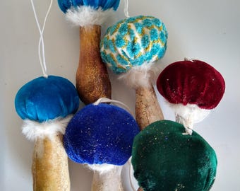 6 Samtstoff Pilze Ornamente Dekoration rustikal nostalgisch vintage nostalgisch folkloristisch Dekoration Set von 6 Weihnachten ooak handcrafted