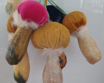 Samt Stoff Pilze Dekoration nostalgisch vintage nostalgisch nostalgisch nostalgisch folkloristisch nostalgisch Dekoration für Zuhause