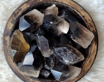 Smokey Quartz points , Smokey Quartz , Quartz points, Rough smokey Quartz , Grounding Crystals, Base Chakra Crystals, Alter tools