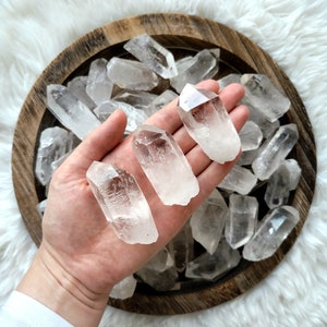 Clear Quartz Rough Large Point , Quartz points,  Quartz point,  Crystal points , crystal grid , healing tool , alter tools