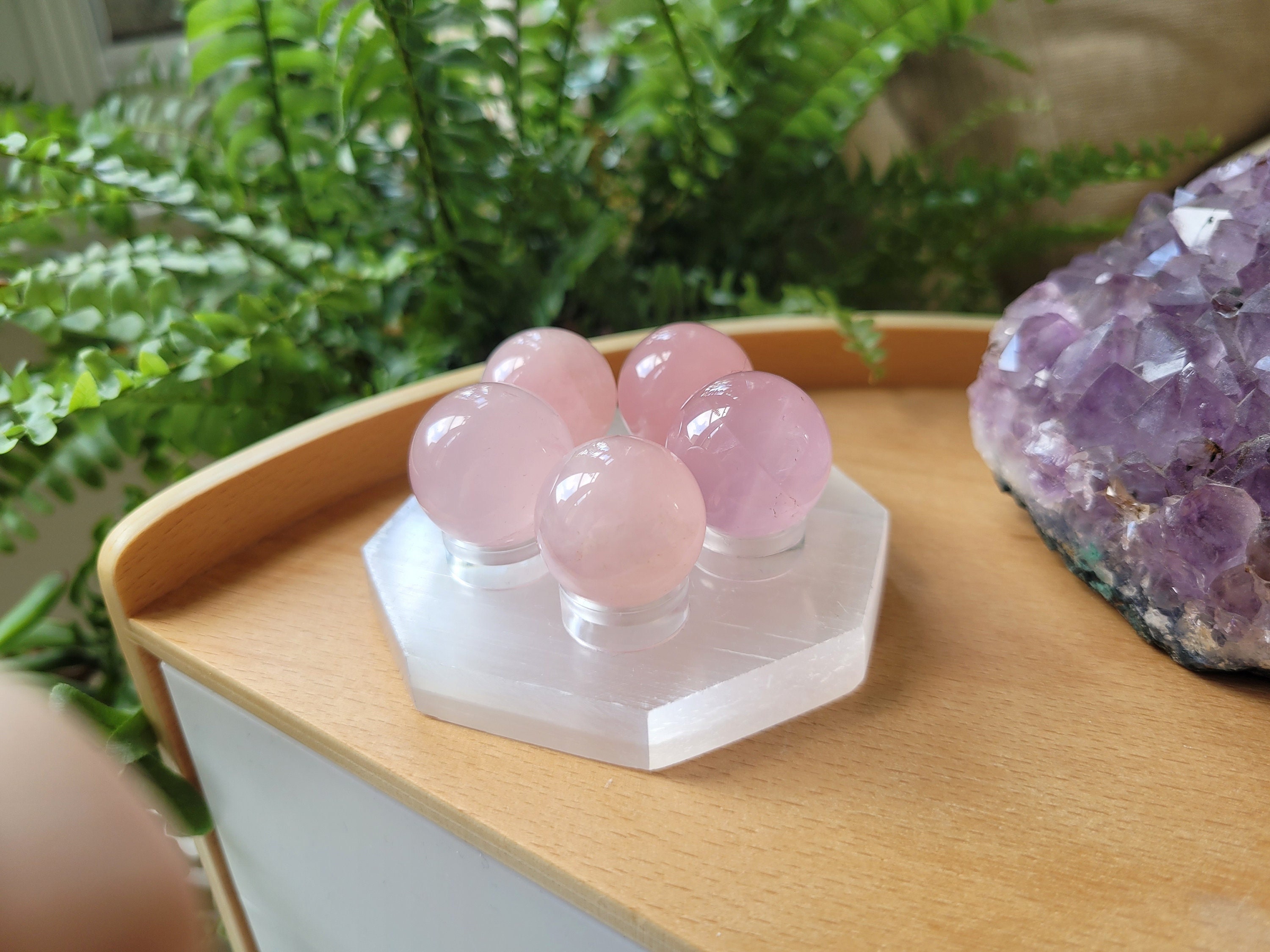 瞑想の家 ピンクの天然クォーツ オーラ ローズクォーツ クリスタル パーム ストーン ヒーリング ホームデコレーション用 (Colo