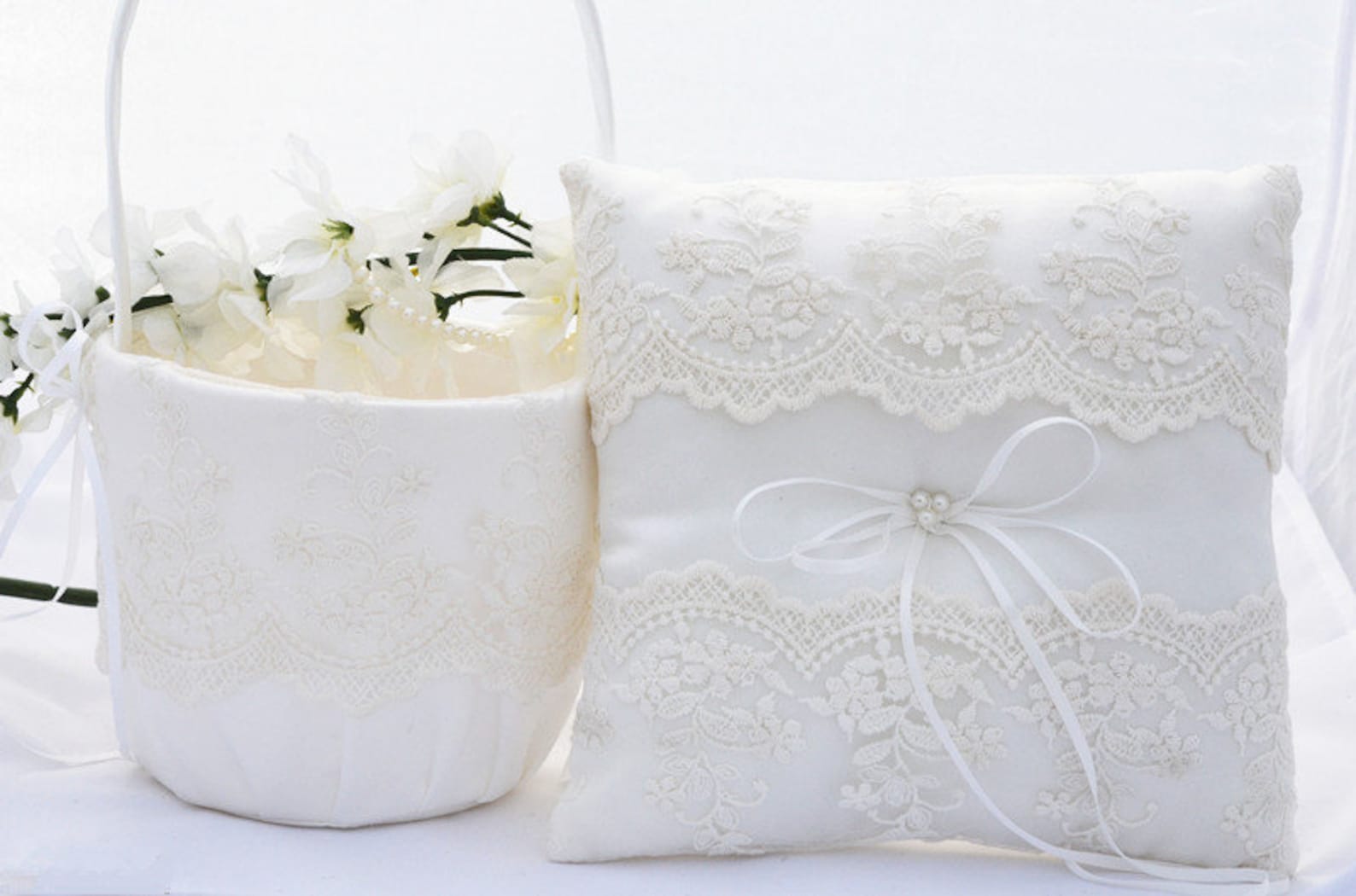 LARGE White Ring Bearer Pillow Flower Girl Basket Pillow Etsy