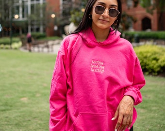 Sudadera con capucha y bordado griego Gildan de la hermandad Alpha Gamma Delta "Loving Leading Lasting" / Sudadera con capucha y letras Big Little Reveal