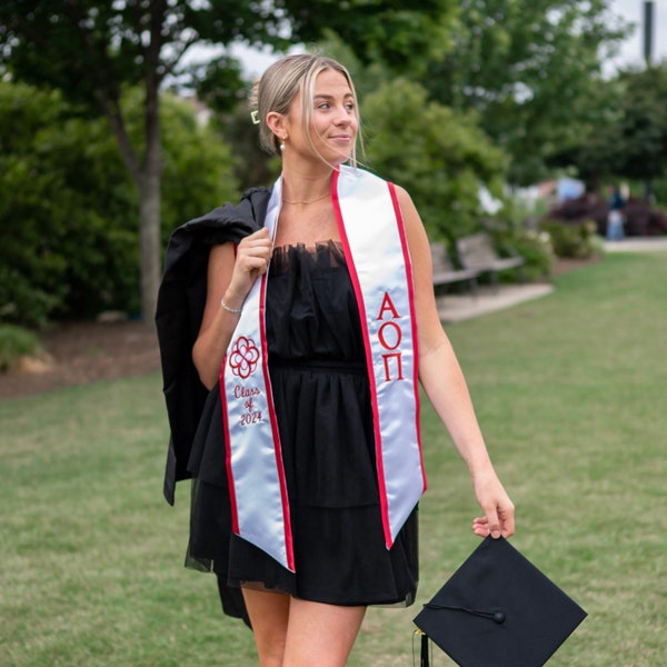 Alpha Omicron Pi Sorority Crest Graduation Angled Stole Trim / Greek Stole and Graduating Class Year Greek Letters / Senior Graduation Gift