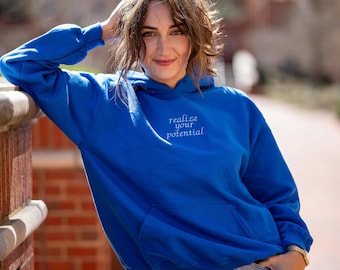 Sudadera con capucha y bordado griego Gildan de la hermandad Alpha Xi Delta "Realize Your Potential" / Sudadera con capucha y letras Big Little Reveal