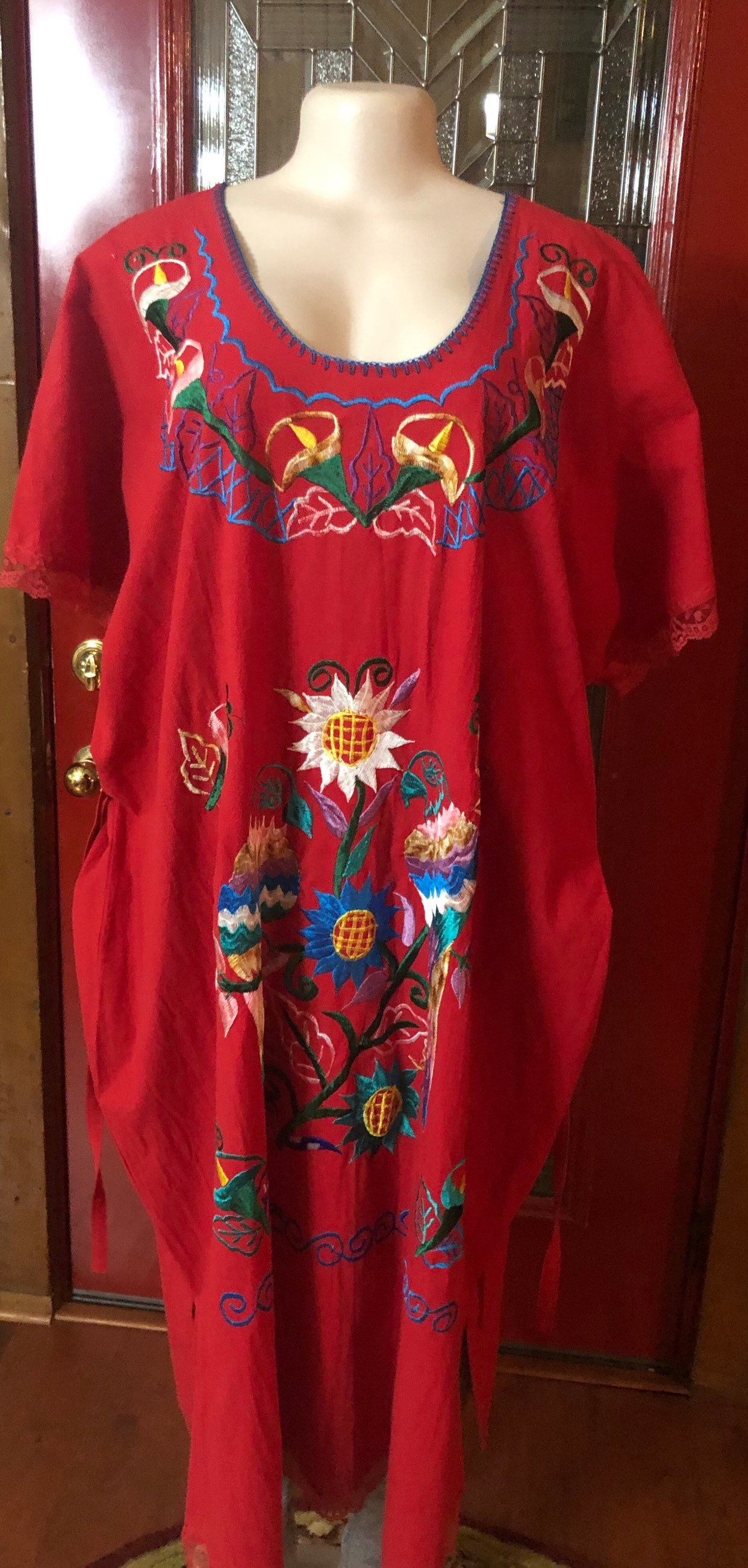 Plus Size 3X Mexican Red Moo Moo Dress W multi colored Satin Embroidery Free Shipping 10 Off Read Details for Measurements Etsy Canada