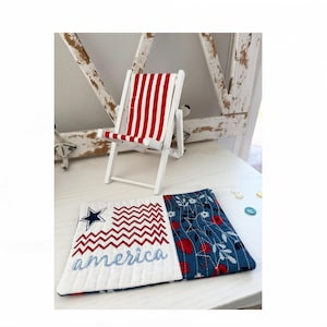 ITH American Flag Mug Rug Pattern: Machine Embroidery (5x7, 6x10)