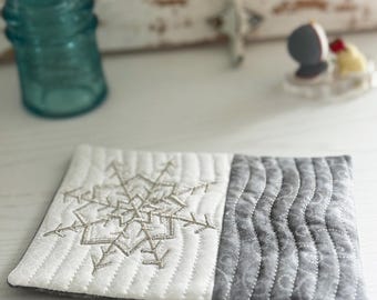 Snowflake 1 Mug Rug Machine Embroidery Pattern, Two Sizes