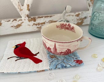 Sottotazza con motivo Cardinale Invernale - Schema per ricamo a macchina ITH (5x7, 6x10)