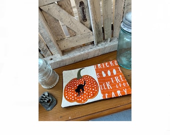 Diseño de posavasos "Gato asustadizo": Aplicación de bordado a máquina ITH (5x7, 6x10)